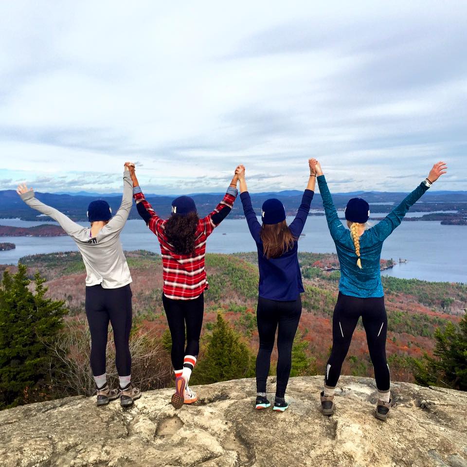 group arms up