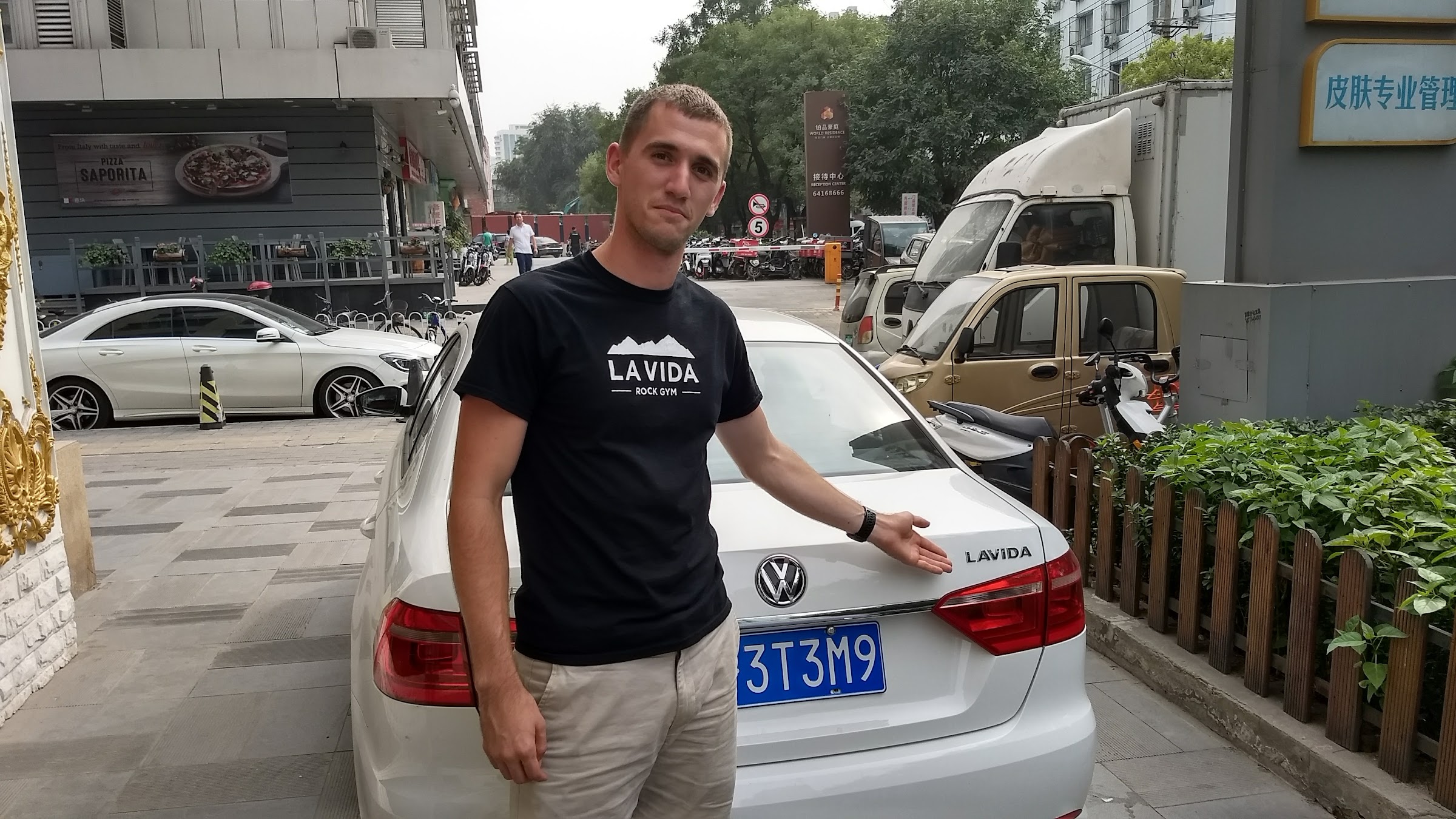 La Vida car in China